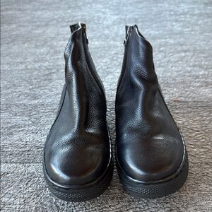 Yuko Imanishi| Black Leather Shoes
